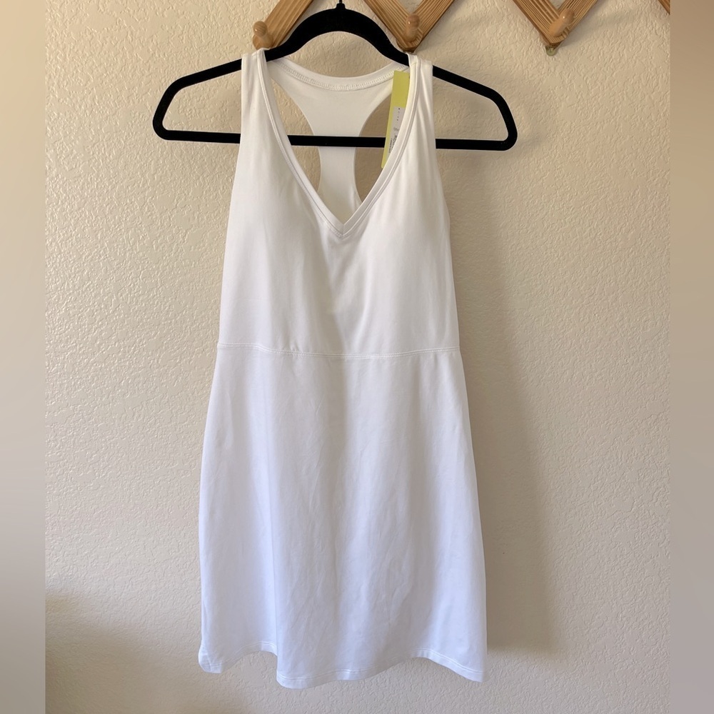 BIN#20 - XS White Tennis Dress w/ Built-In Shorts w/ Pockets - Picture 5 of 6
